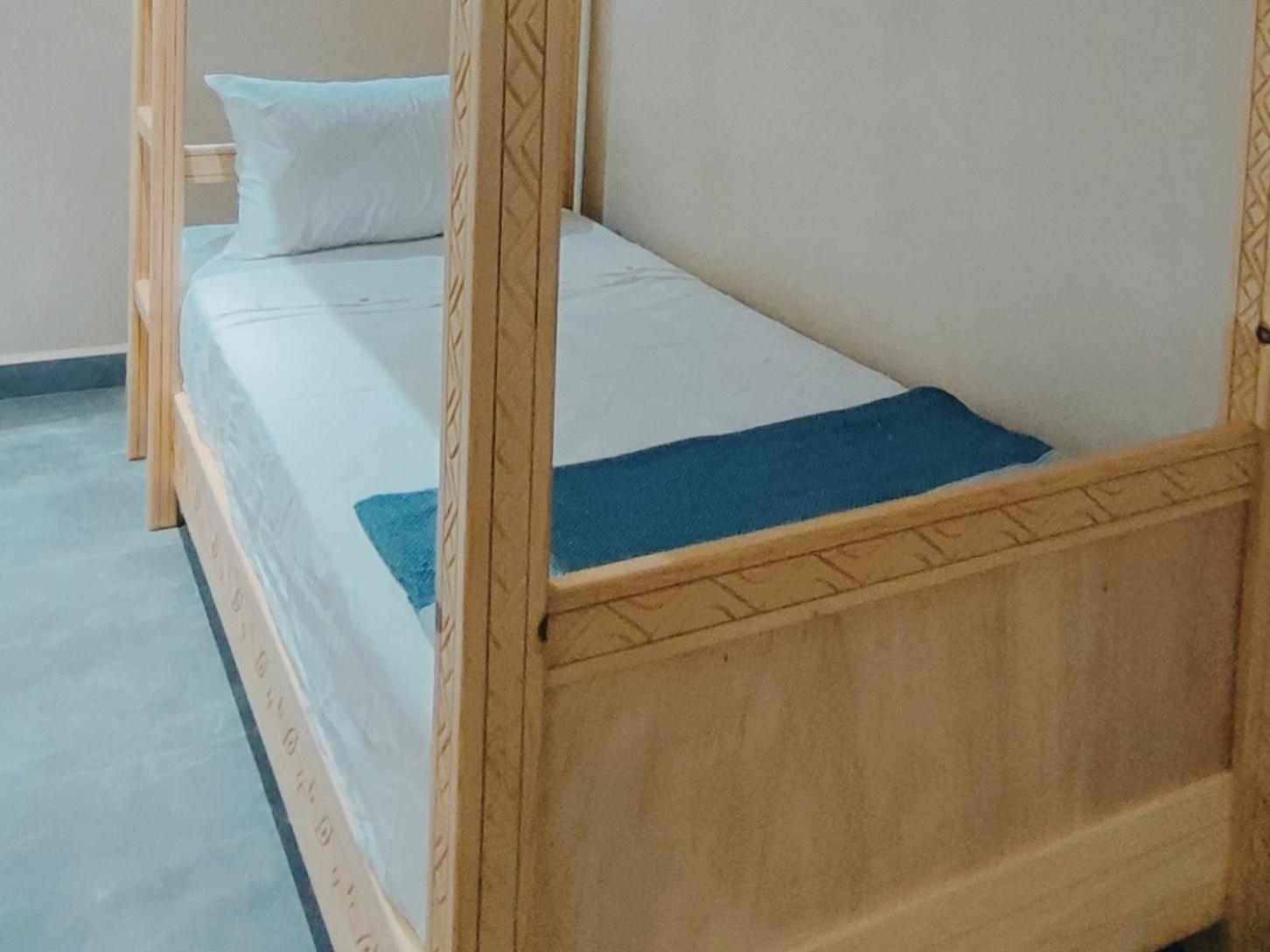 Хостел Tayyurt Surf Camp Tamraght Aourir Imi Mikki Номер фото